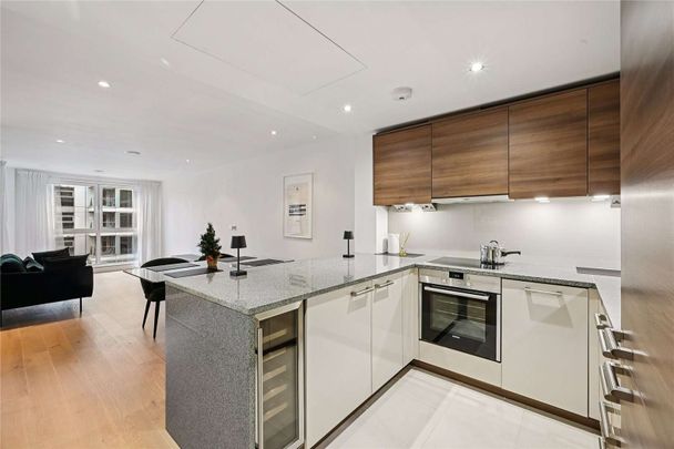 A modern apartment situated within this prestigious development on the River Thames. - Photo 1