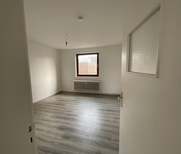 Gemütliche 3-Zimmer-Etagenwohnung in Bremerhaven zu vermieten - Photo 4