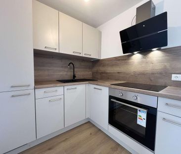 Neu!✨ Stilvolle & renovierte 2-Raum-Wohnung mit moderner Einbauküche - Foto 4