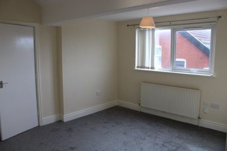 Mariner Court, Southport, PR9 0JG - Photo 2