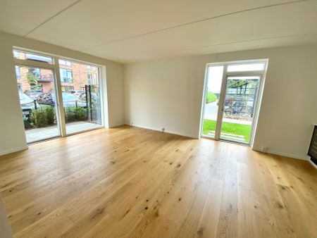 Lys lejlighed med terrasse og adgang til Pulspark - Photo 3