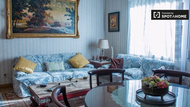 barcelona, Catalonia 08015 - Photo 1