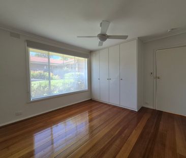 Private unit with great outdoor area - Photo 2