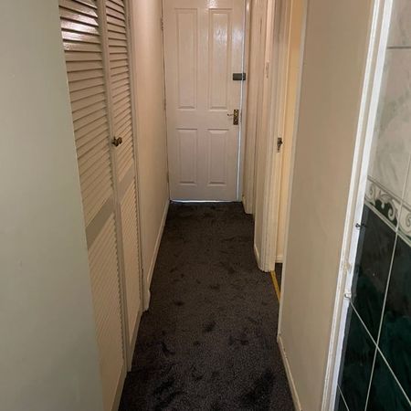 1 Bed Flat, Robinson Drive, BS5 - Photo 4