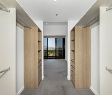 Luxury Living At The Griffin! - Photo 5