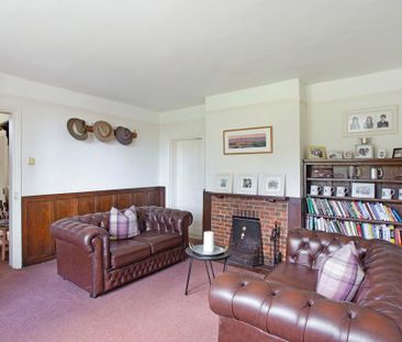 5 bedroom detached house to rent - Photo 2