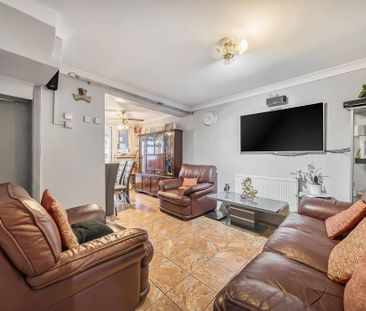 4 bedroom terraced house to rent - Photo 1