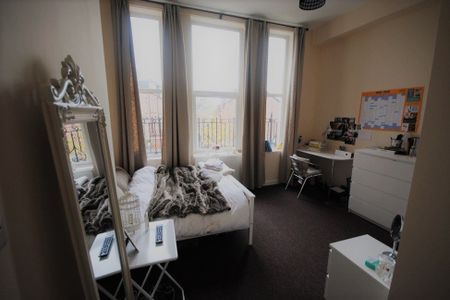 3 Bed - 129a Victoria Road, Hyde Park, Leeds - LS6 1DU - Student - Photo 5