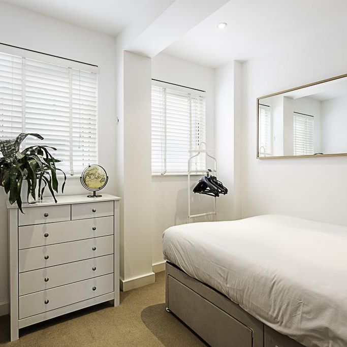 3 bedroom flat to rent - Photo 1