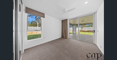 Grand Family Living Overlooking the Golf Course - Photo 2