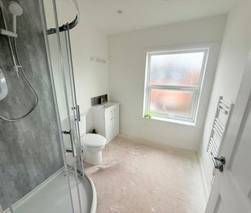 Sherborne Road, Yeovil, Somerset - Photo 1