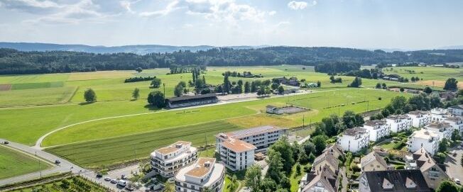 Your new home near the Fehraltorf train station - Photo 1