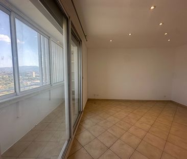 Appartement 3 pièces 56m2 MARSEILLE 13EME 860 euros - Photo 4