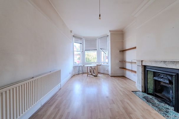 1 Bed Flat, Sackville Road, BN3 - Photo 1