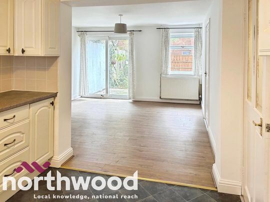 3 bedroom terraced house to rent - Photo 1