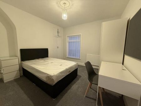 2 bedroom house share to rent - Photo 5