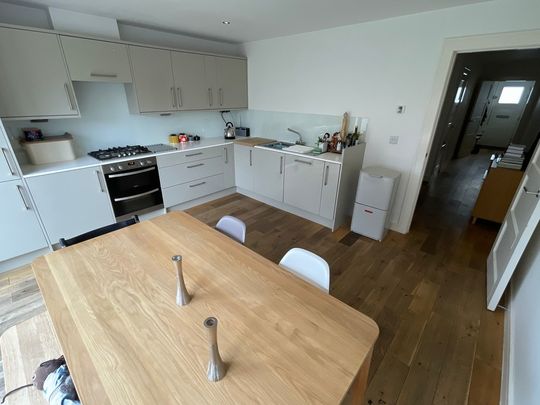 3 bedroom to let - Photo 1