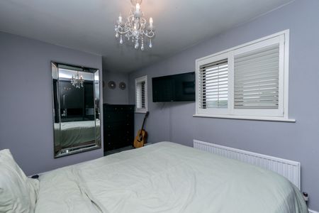 TOPCLIFFE FOLD MORLEY LEEDS LS27 9AY - Photo 3