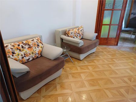 Casa moderna 4 camere cu gradina si loc de parcare, Ultracentral - Fotografie 2