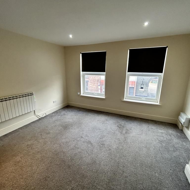 2 bedroom flat to rent - Photo 1