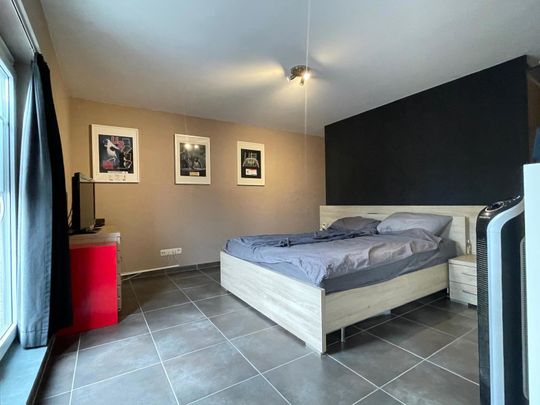 Appartement met 3 slaapkamers en terras - Photo 1
