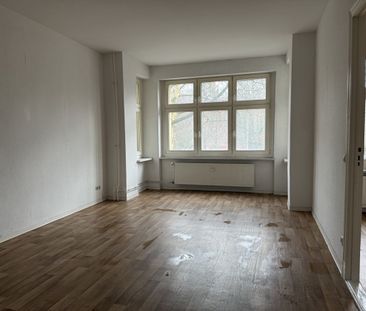 Großzügig geschnittene Wohnung in zentraler Lage, mit Balkon! ***Wa... - Foto 1