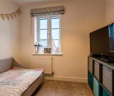 4 bedroom detached house to rent - Photo 6