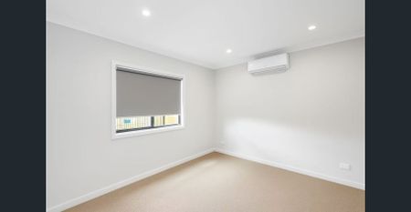 BRAND NEW !!!! Modern Family Home in a Peaceful Cranbourne East Location - Photo 4