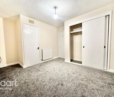 2 bedroom semi-detached house to rent - Photo 4