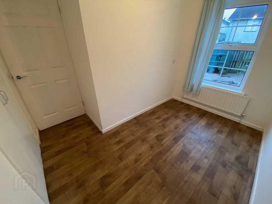 23 Edenvale Court, Ballymacash Road, Lisburn, BT28 2RL - Photo 1