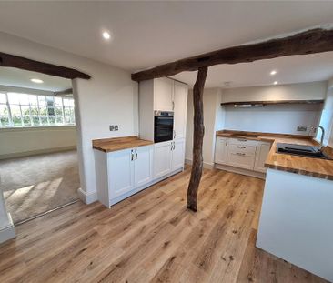 3 bedroom detached house to rent - Photo 3