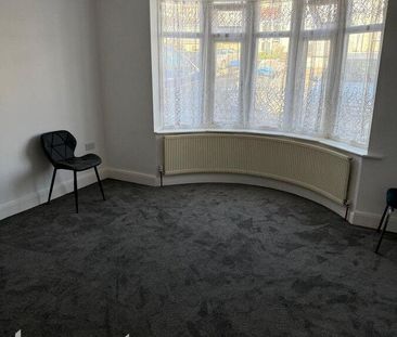 4 bedroom terraced house to rent - Photo 1