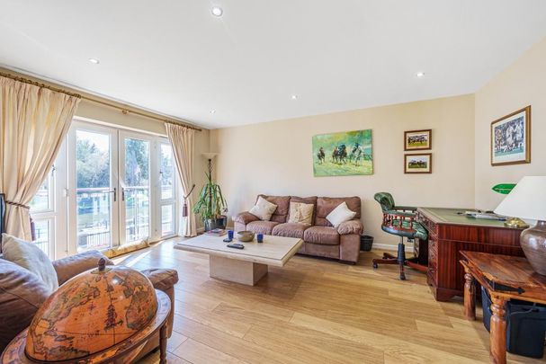 2 bedroom maisonette to rent - Photo 1