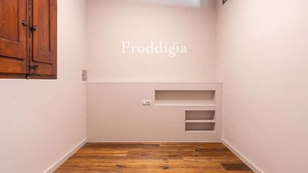 Piso de alquiler en Rambla, Barri Gòtic - Photo 3