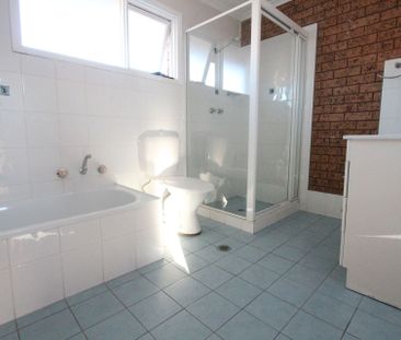 Close to Transport - Photo 5