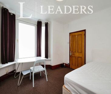 4 bedroom terraced house to rent - Photo 5