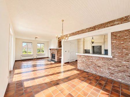 Ruime gezinswoning met 3 slaapkamers, 2 garages en tuin - Photo 2