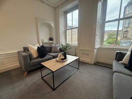 5 bedroom flat to rent - Photo 2