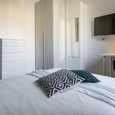 Via Dante di Nanni, Turin, Piedmont 10139 - Photo 4