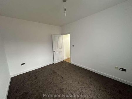 Cheetham Hill Road, Manchester, M8 - Photo 3