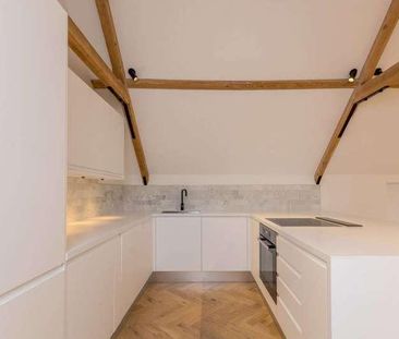 Down Road, Merrow, GU1 - Photo 1