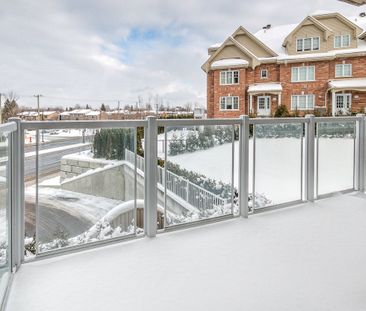 Condo for rent, Montréal (Saint-Laurent) - Photo 2