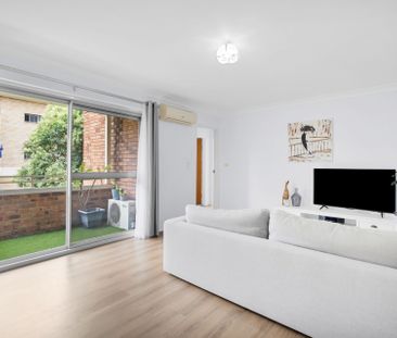 2-bedroom apartment in the heart of Campbelltown - Photo 1