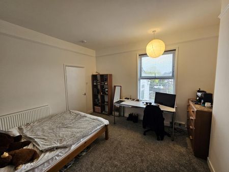 5 bedroom terraced house to rent - Photo 2