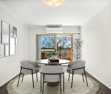 Spacious Apartment in the Heart of Oatley - Photo 2