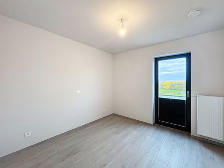 Appartement met twee slaapkamers en groot terras - Photo 3