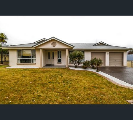 3 Thorpe Place, Orange, NSW 2800 - Photo 1
