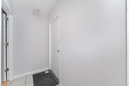 For Lease - 21 Beverley Street Unit# (Lower Level), Waterloo, Ontario - Photo 2