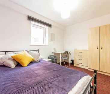 3 bedroom apartment to rent - Photo 5