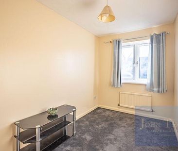 4 bedroom detached house to rent - Photo 5